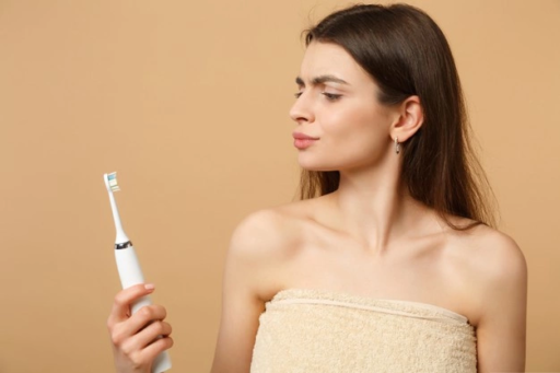 How To Clean An Electric Toothbrush?