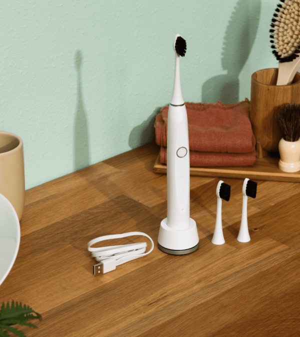 Do Electric Toothbrushes Damage your Teeth? - OEM Toothbrush