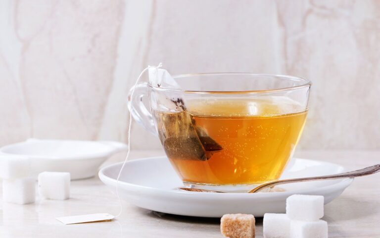 HOW IS TEA EFFECTIVE FOR ORAL HEALTH