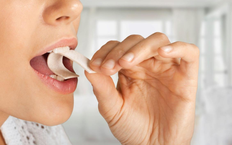 Does Chewing Gum Clean Your Teeth? Facts and Precautions