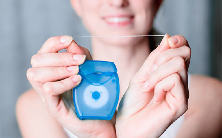 What’s the Best Way to Floss Your Teeth?