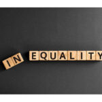 Oral health and socioeconomic inequalities